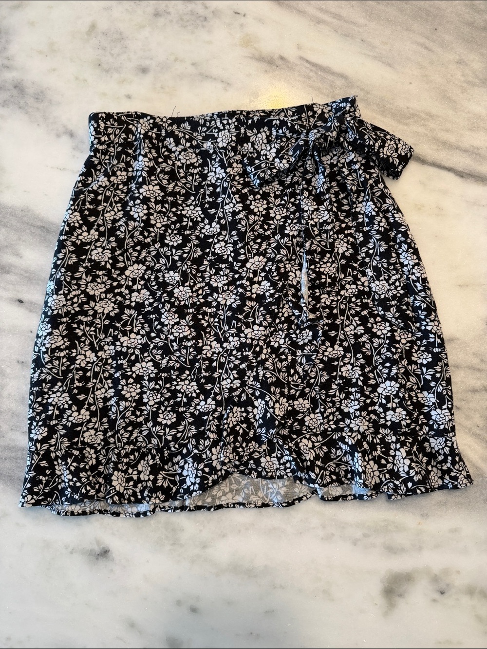 Black Floral Tie-Waist Skirt